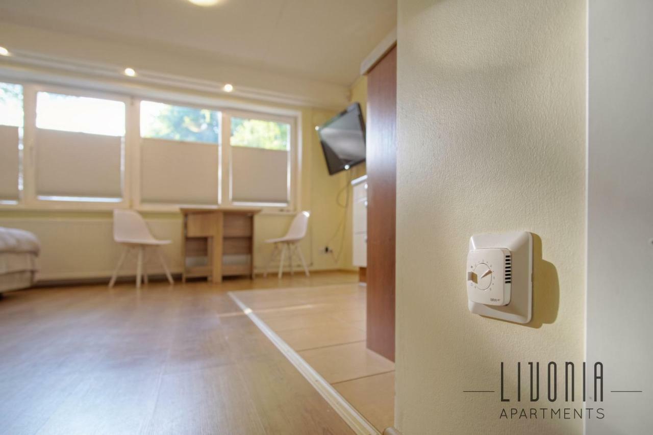 Sunny Studio With Parking, Self-Check-In & Wi-Fi Tallinn Exterior foto