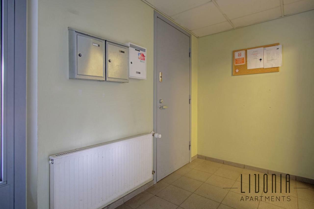 Sunny Studio With Parking, Self-Check-In & Wi-Fi Tallinn Exterior foto